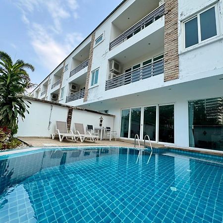 Hidden Palm Pool Villas Pattaya Exteriör bild
