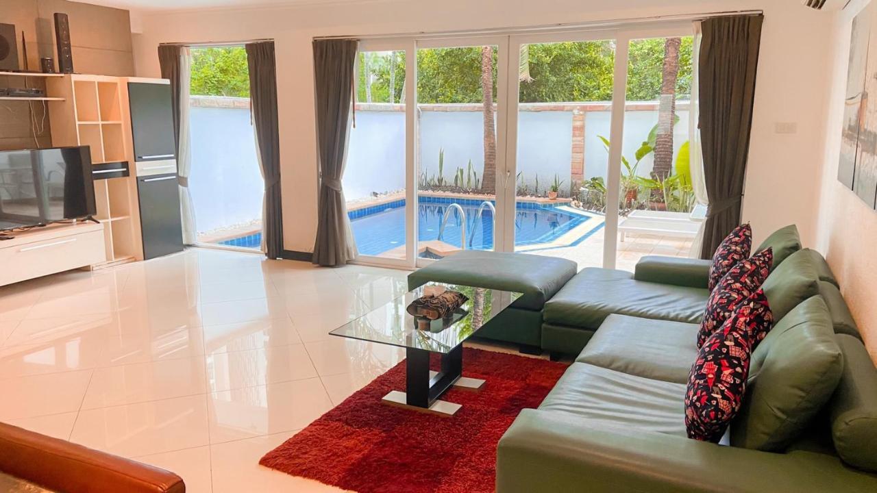 Hidden Palm Pool Villas Pattaya Exteriör bild